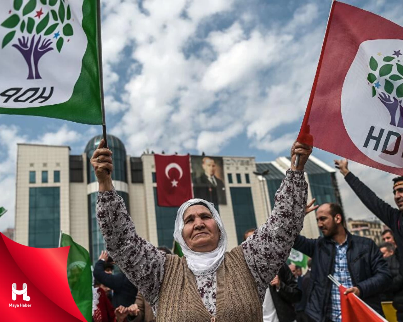 DEM Parti'den İçişleri Bakanlığı önünde 'kayyum' açıklaması