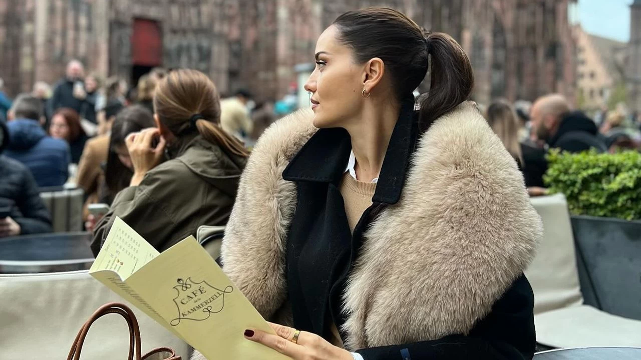 Fahriye Evcen’in Kürkü Sosyal Medyada Gündem!