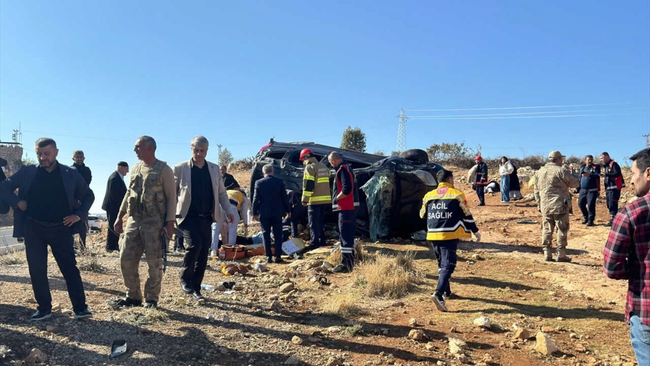 Mardin'de Ticari Araç Kaza Yaptı: Üç Kişi Hayatını Kaybetti