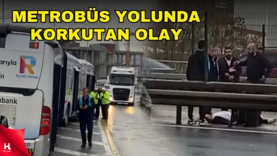 Yer: İstanbul! Seyir halindeki metrobüsten yolcu yola düştü!!