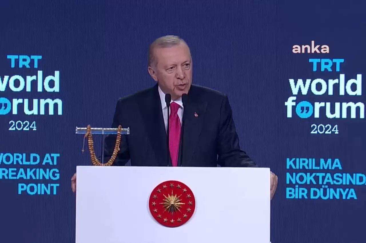 Erdoğan'a TRT World Forum'daki konuşması sırasında 'İsrail ile ticaret'  protestosu - Evrensel