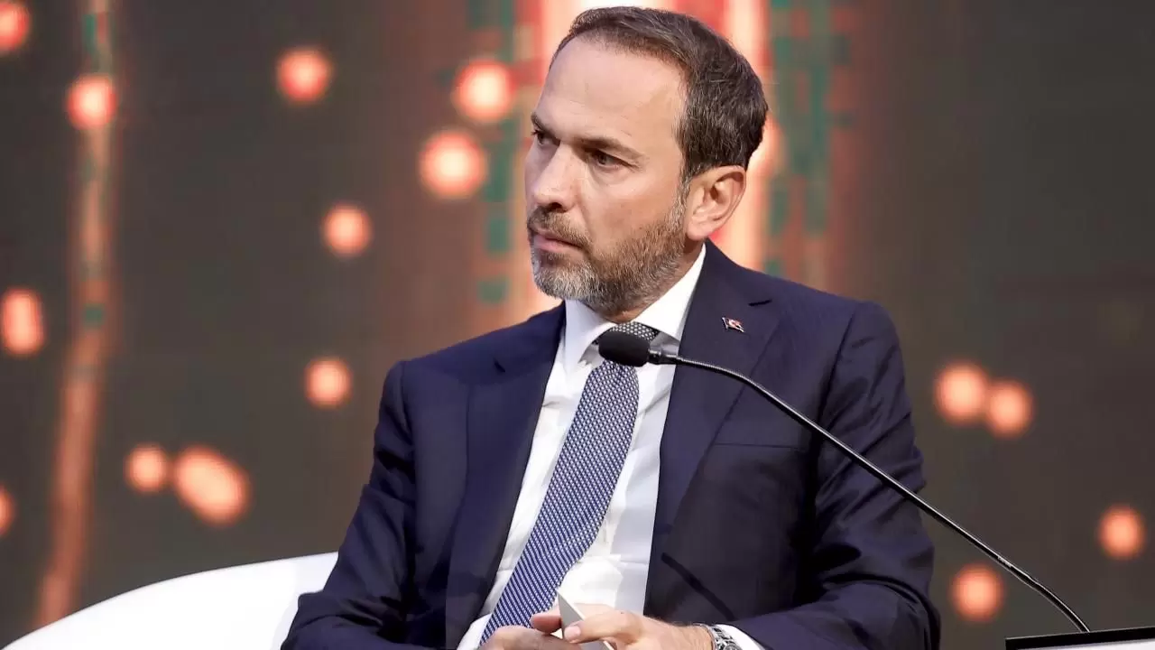 Bakan Bayraktar: "Hedefimiz doğal gazın, elektrik ve madenlerin olduğu  ticaret merkezini gerçekleştirmek" - EtikHaber