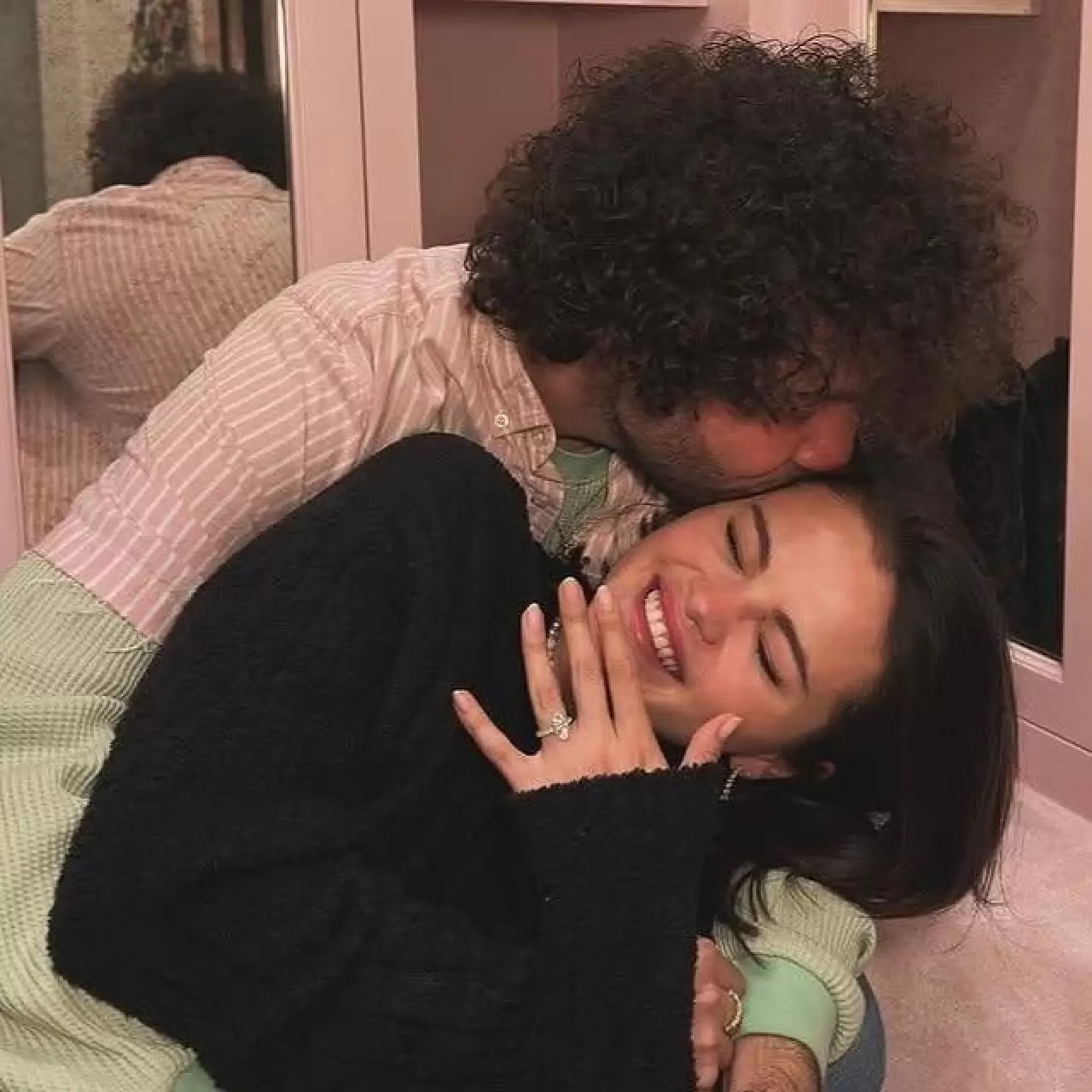 Selena Gomez ve Benny Blanco Mutlu Haberi Paylaştı: Nişanlandılar! -  Kapadokya Haber - Kapadokya haberleri - Son Dakika Kapadokya Haberleri