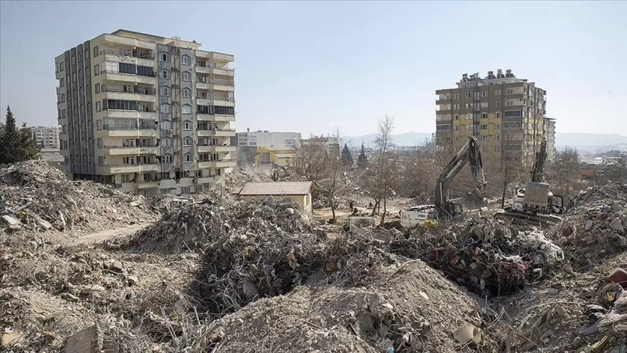 Kahramanmaraş'taki Ebrar Sitesi müteahhitlerinden Timurbanga firari FETÖ  üyesi çıktı