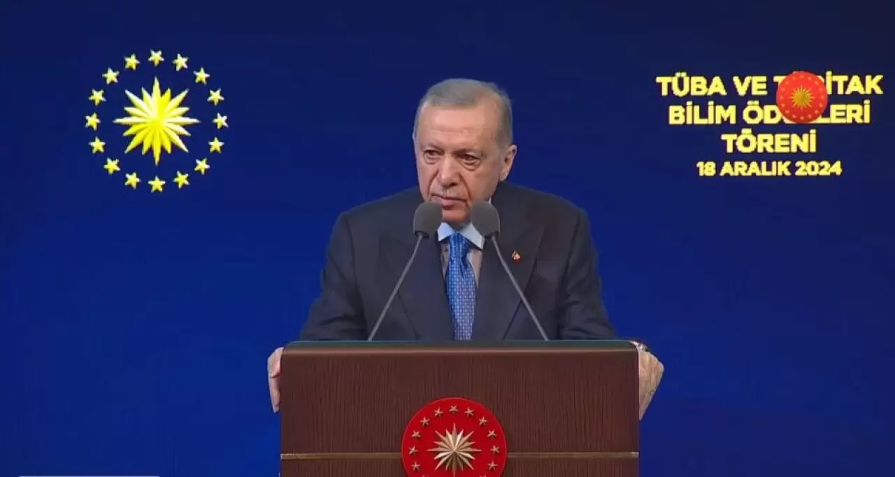 Cumhurbaşkanı Erdoğan, TÜBİTAK ve TÜBA Ödülleri Töreni'nde - Lider Haber