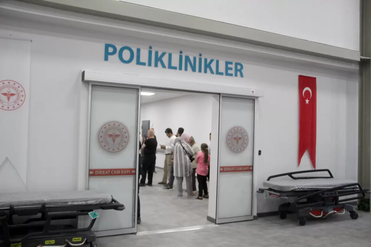 Defne Devlet Hastanesi'nde günlük poliklinik sayısı 1000'e ulaştı - Gündem  - Haber S Balıkesir Son Dakika