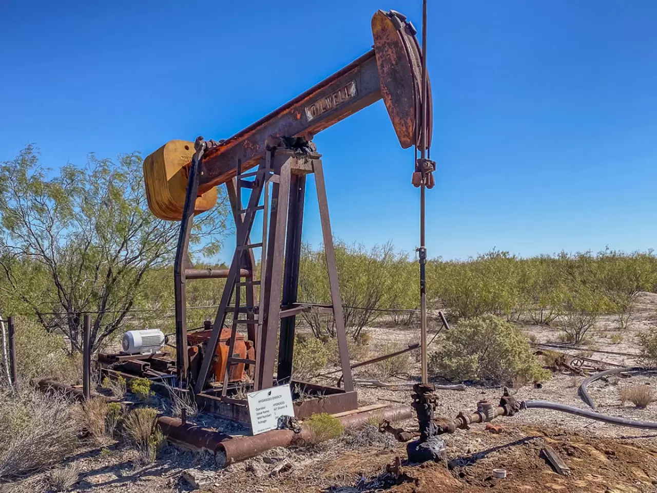 The Permian Basin is ground zero to billions of dollars in zombie oil wells  | Grist