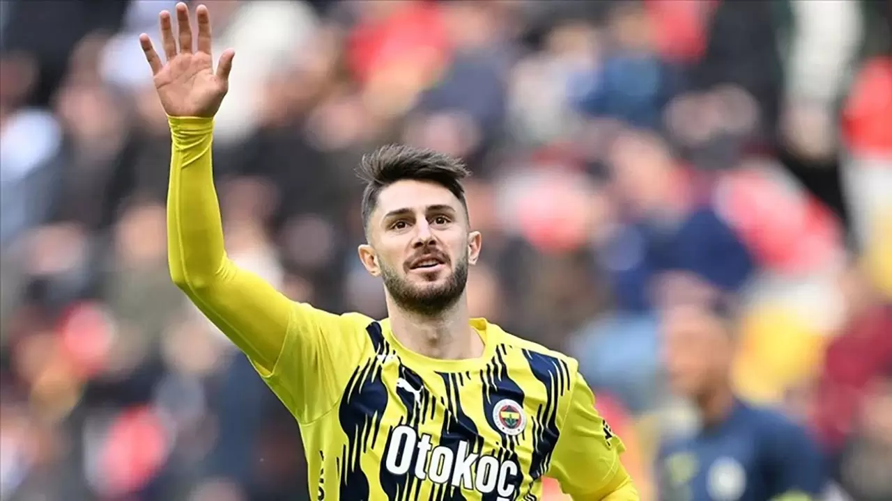 Fenerbahçe'de İsmail Yüksek Heyecanı! Avrupa Devinden Flaş Teklif -  Haber.com